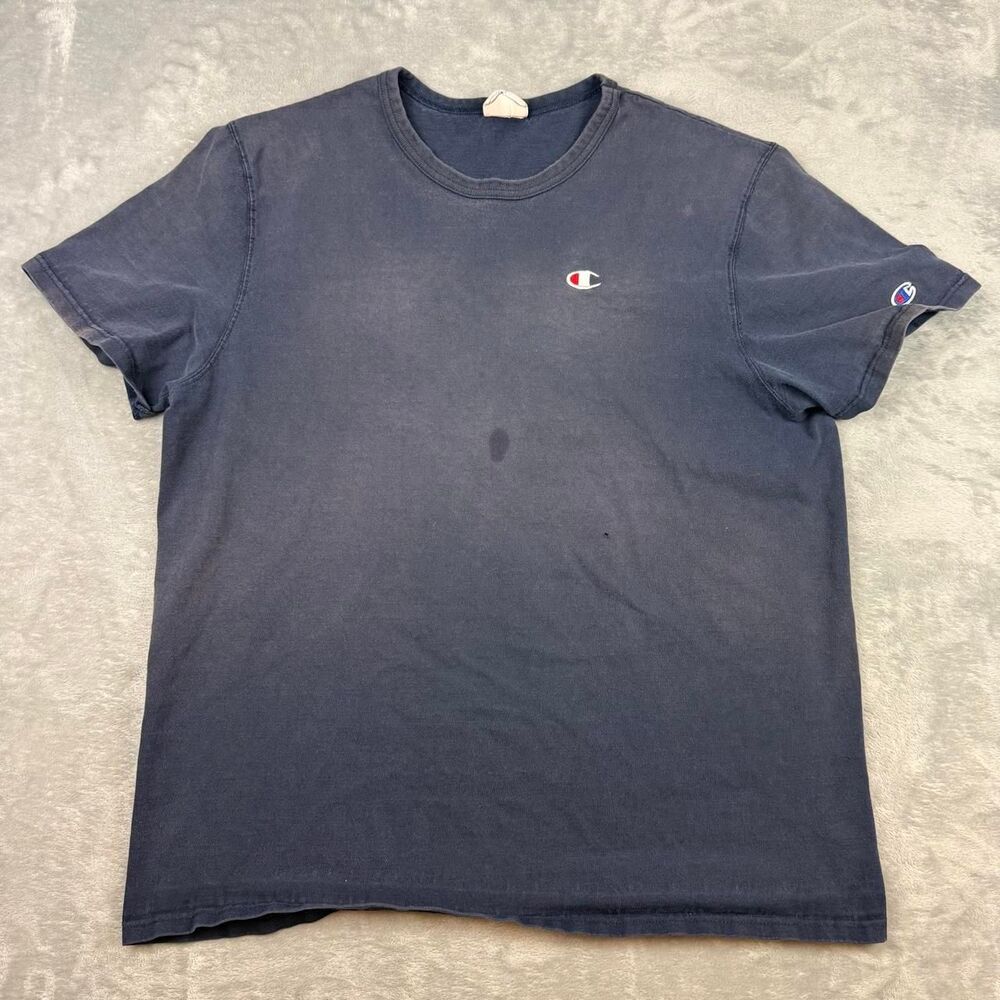 Champion Men's Navy and Blue T-shirt